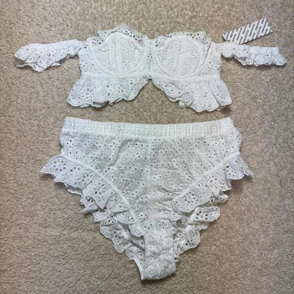 UO Picnic Me Up Off-The Shoulder Cotton Bra Top + Ruffle Boyshort Set SMALL NWT - Picture 2 of 6